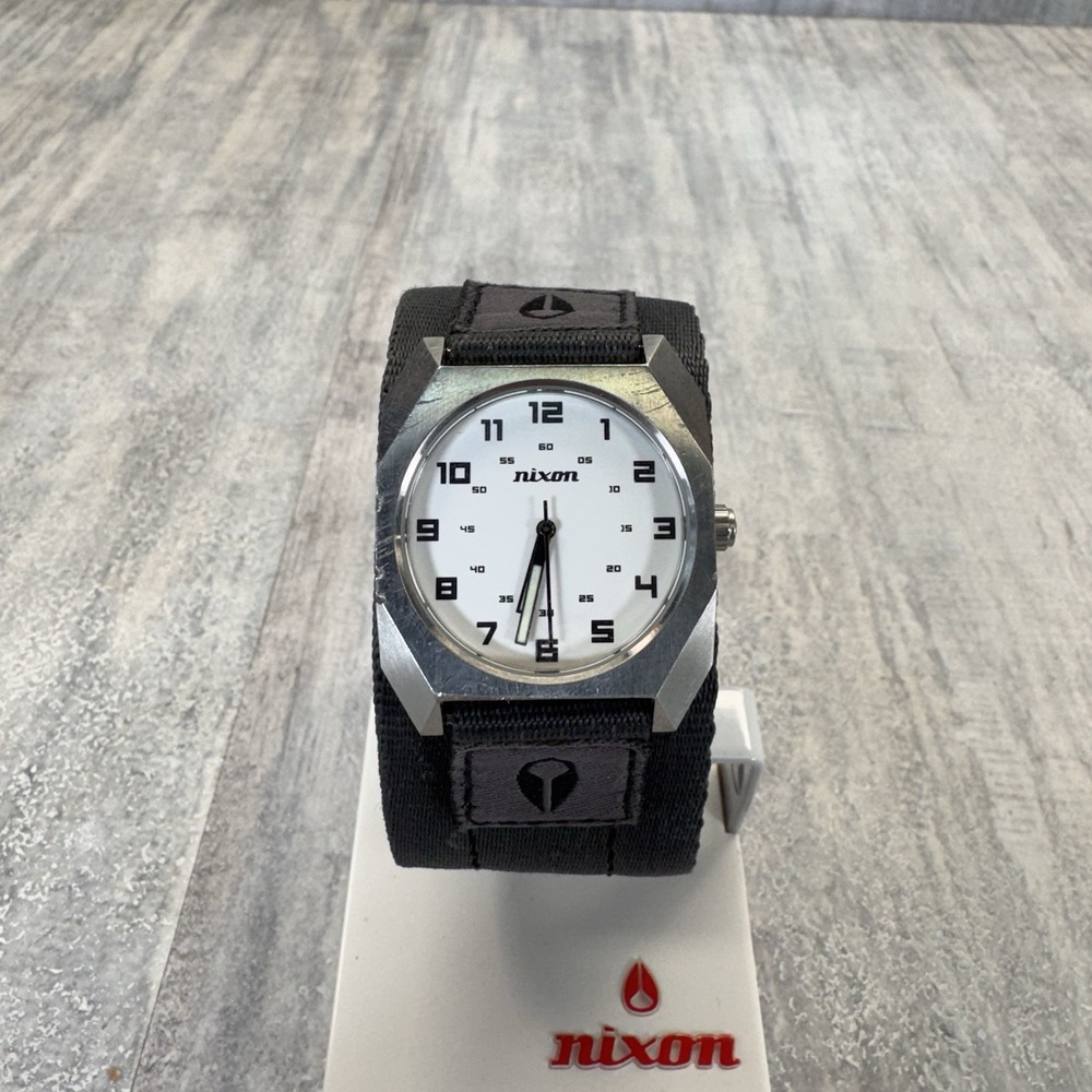 Nixon The Scout "Be Prepared" Black Nylon Band Analog Men's Unisex Watch RUNNING